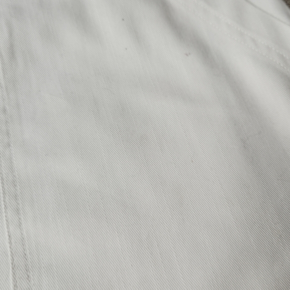 Universal Thread High Rise White Shorts - 17 - Picture 6 of 11